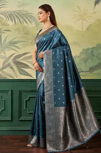 Woven design zari silk blend handloom banarasi saree with blouse piece