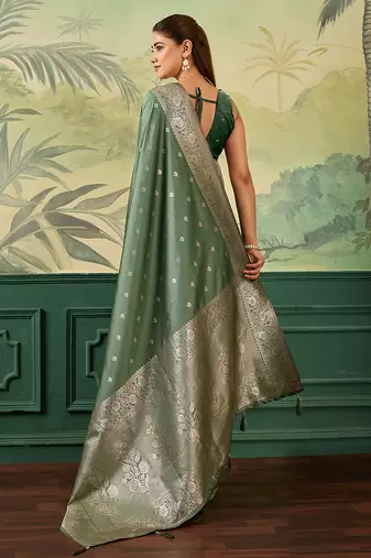 Woven design zari silk blend handloom banarasi saree with blouse piece