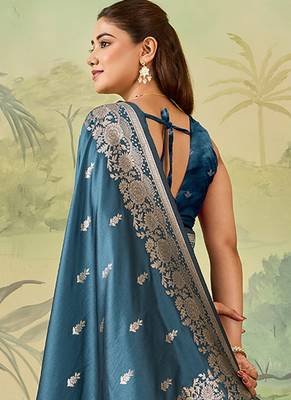 Woven design zari silk blend handloom banarasi saree with blouse piece 3