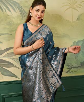 Woven design zari silk blend handloom banarasi saree with blouse piece 5