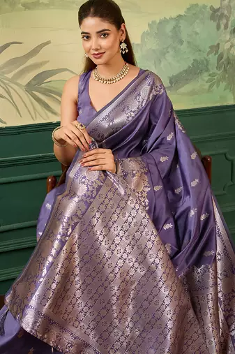 Woven design zari silk blend handloom banarasi saree with blouse piece