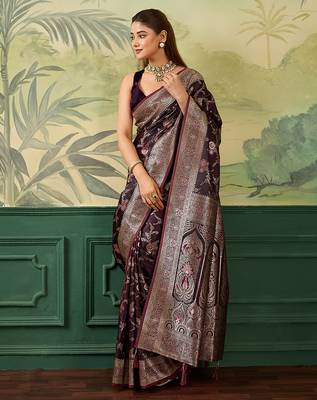 Woven design zari satin handloom mysore silk saree with blouse piece 4