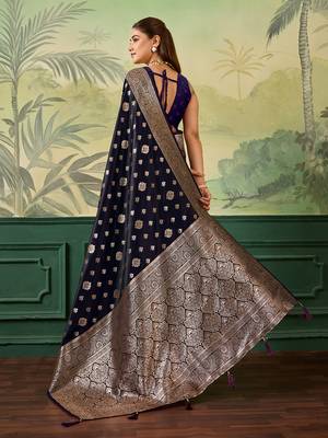 Woven design zari satin handloom mysore silk saree with blouse piece 3