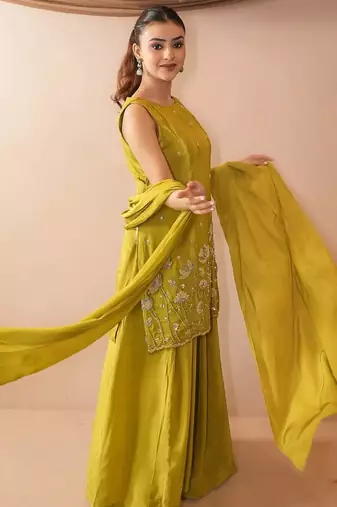 Women floral embroidered regular sequinned silk crepe kurta with sharara & with dupatta