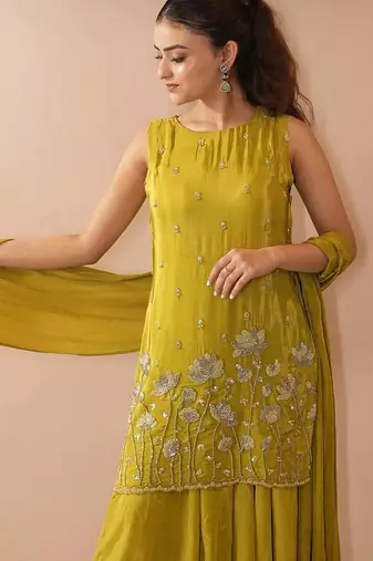 Women floral embroidered regular sequinned silk crepe kurta with sharara & with dupatta