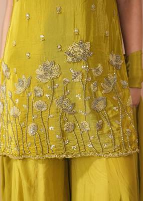 Women floral embroidered regular sequinned silk crepe kurta with sharara & with dupatta 5