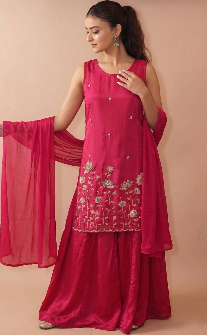 Women floral embroidered regular sequinned silk crepe kurta with sharara & with dupatta