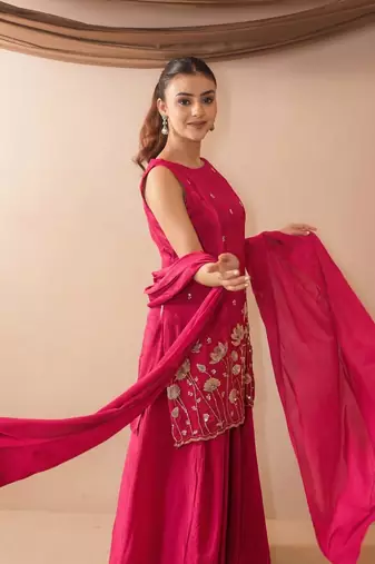 Women floral embroidered regular sequinned silk crepe kurta with sharara & with dupatta