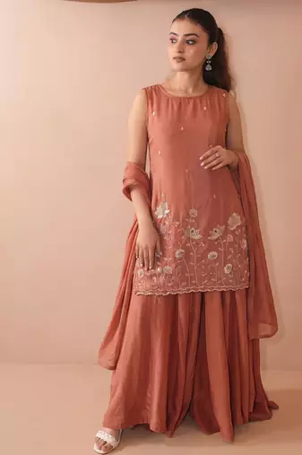 Women floral embroidered regular sequinned silk crepe kurta with sharara & with dupatta