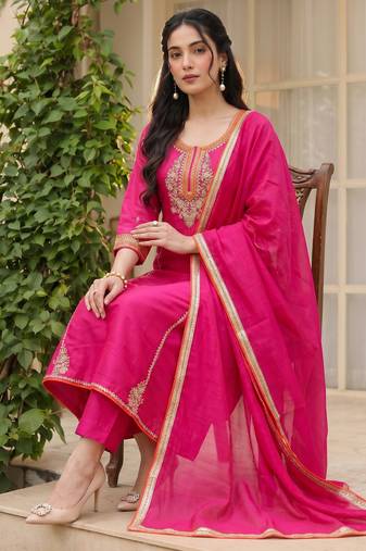 Women ethnic motifs embroidered regular thread work kurta with trousers & with dupatta