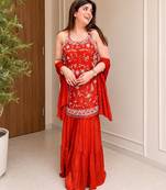 Women floral embroidered regular thread work kurta with sharara & with dupatta