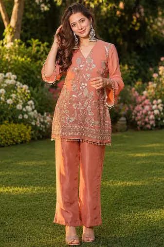 Women ethnic motifs embroidered regular thread work kurta with palazzo