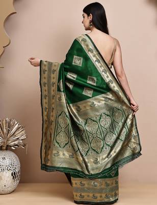 faux Kanjivaram banarasi jacquard silk blend saree with unstiched blouse piece 3
