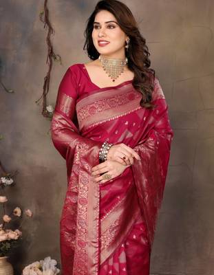 faux Kanjivaram banarasi jacquard silk blend saree with unstiched blouse piece 3
