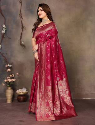 faux Kanjivaram banarasi jacquard silk blend saree with unstiched blouse piece 4