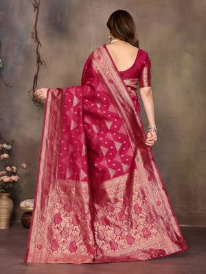 faux Kanjivaram banarasi jacquard silk blend saree with unstiched blouse piece 5