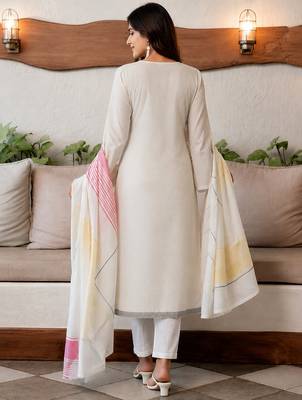 Crtx white jaquard pure cotton kurti with dupatta and pant 2