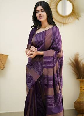 faux Kanjivaram banarasi jacquard silk blend saree with unstiched blouse piece 3
