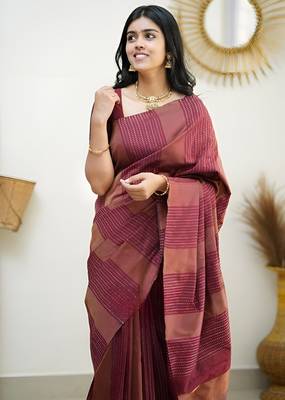 faux Kanjivaram banarasi jacquard silk blend saree with unstiched blouse piece 4
