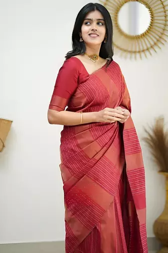 faux Kanjivaram banarasi jacquard silk blend saree with unstiched blouse piece