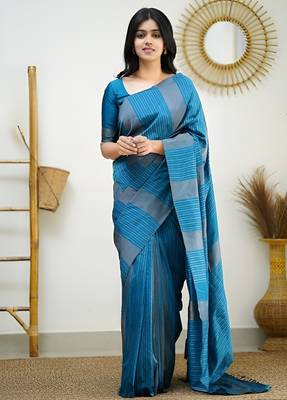 faux Kanjivaram banarasi jacquard silk blend saree with unstiched blouse piece 3