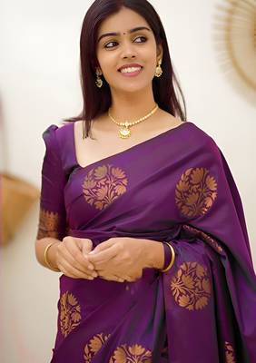 faux Kanjivaram banarasi jacquard silk blend saree with unstiched blouse piece 4