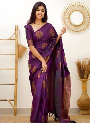 faux Kanjivaram banarasi jacquard silk blend saree with unstiched blouse piece 5
