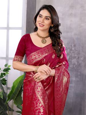 faux Kanjivaram banarasi jacquard silk blend saree with unstiched blouse piece 2