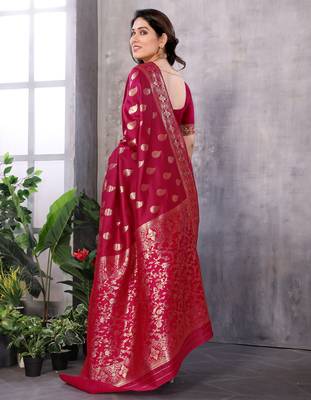 faux Kanjivaram banarasi jacquard silk blend saree with unstiched blouse piece 3