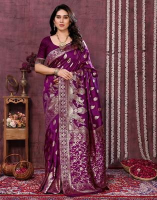 faux Kanjivaram banarasi jacquard silk blend saree with unstiched blouse piece 1