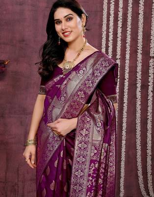 faux Kanjivaram banarasi jacquard silk blend saree with unstiched blouse piece 4