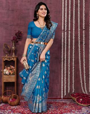faux Kanjivaram banarasi jacquard silk blend saree with unstiched blouse piece 2