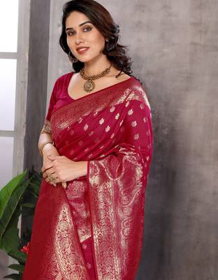 faux Kanjivaram banarasi jacquard silk blend saree with unstiched blouse piece 2