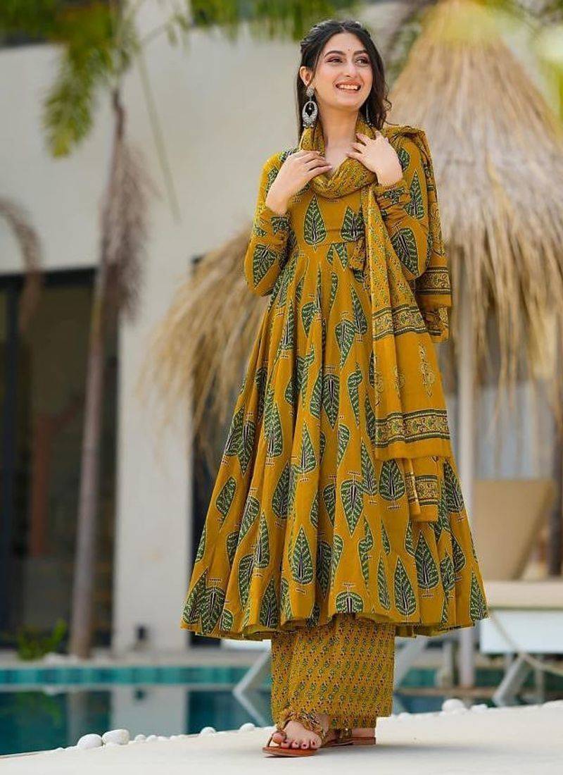 Festive wear mustard yellow & green ethnic printed muslin kurta palazzo set for women
