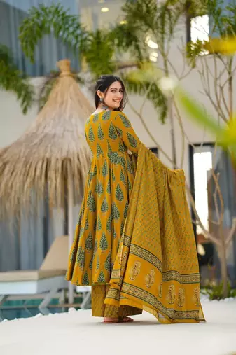 Festive wear mustard yellow & green ethnic printed muslin kurta palazzo set for women