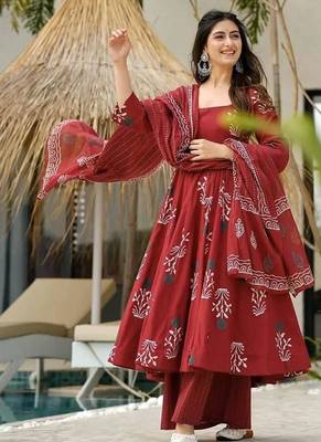 Maroon ethnic printed mul cotton a-line kurta set with palazzo and dupatta for women 2