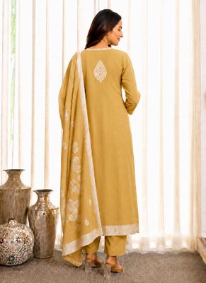 Crtx light yellow jaquard pure cotton kurti with dupatta and pant 3