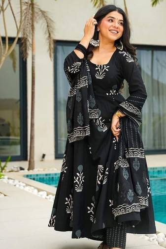 Festive wear black ethnic print mal cotton kurta palazzo set for women