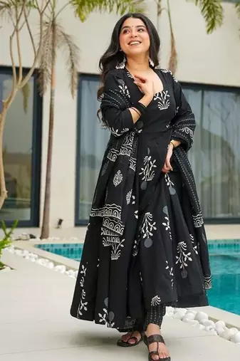 Festive wear black ethnic print mal cotton kurta palazzo set for women