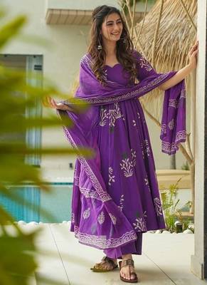 Women's violet designer printed mul cotton anarkali kurta set with dupatta 1