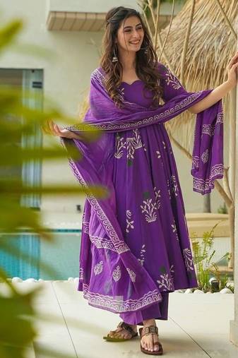 Women's violet designer printed mul cotton anarkali kurta set with dupatta