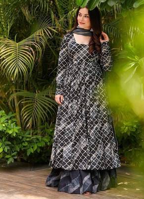Festive wear grey ethnic printed pure muslin kurta palazzo set for women 3