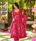 Festive wear rani pink printed pure muslin kurta palazzo set for women