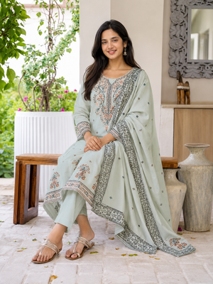 Crtx grey jaquard pure cotton kurti with dupatta and pant 4