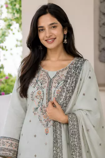 Crtx grey jaquard pure cotton kurti with dupatta and pant