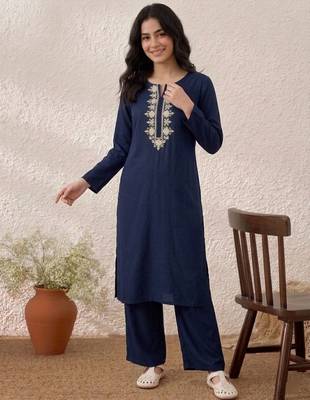 Blue embroidered rayon kurta set 2
