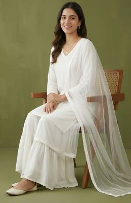 White rayon kurta set with dupatta 3