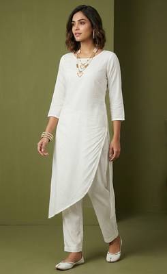 White rayon kurta set with dupatta 2