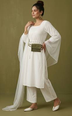 White rayon kurta set with dupatta 3
