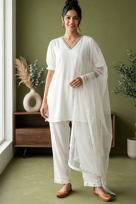 White rayon kurta set with dupatta 1